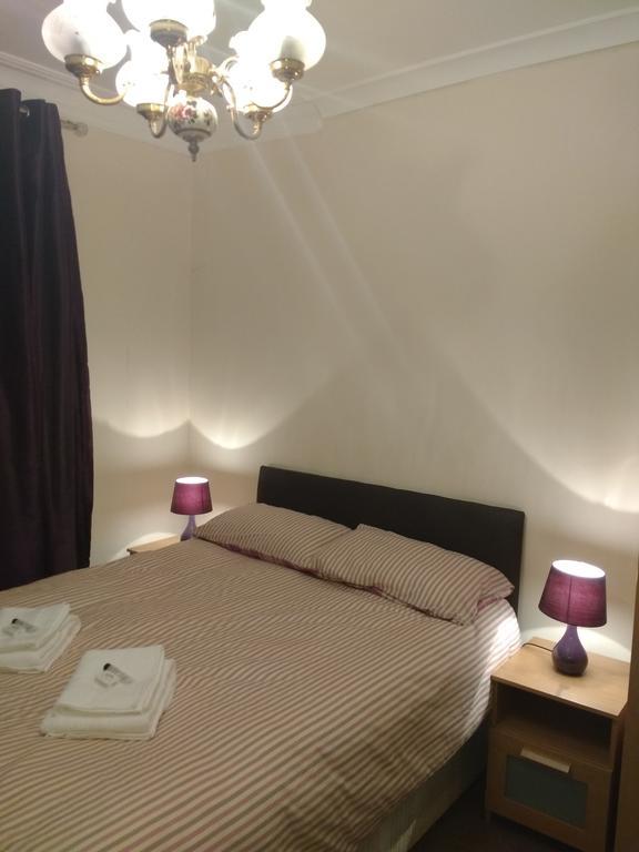 Acton Lodge Guest House London Room photo