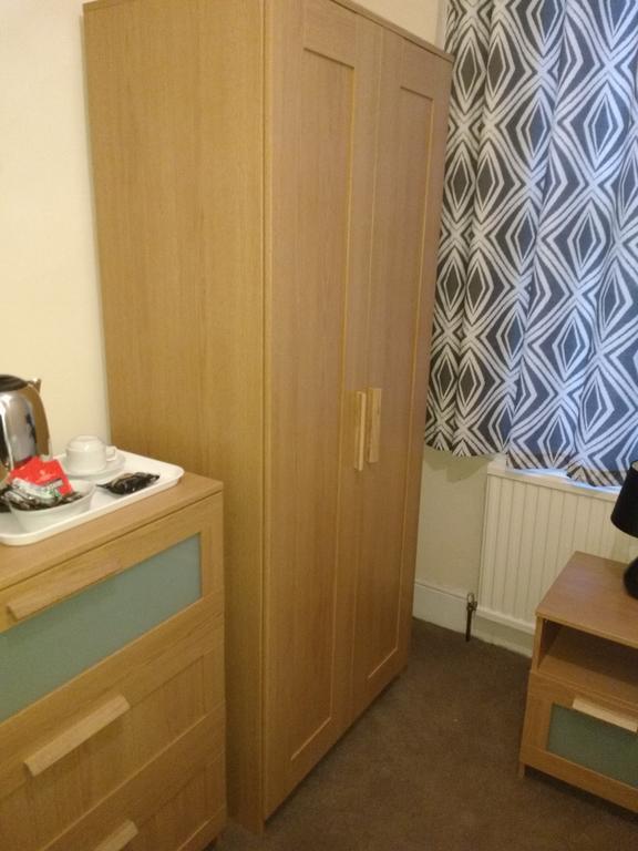 Acton Lodge Guest House London Room photo